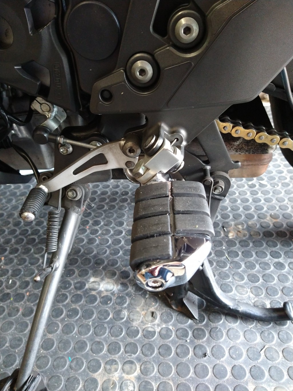 re Motowerks peg lowering blocks Kawasaki Versys Forum